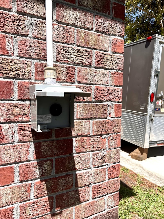view of exterior details