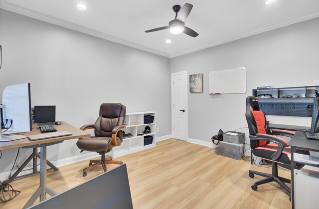 office featuring crown molding, a ceiling fan, wood finished floors, recessed lighting, and baseboards
