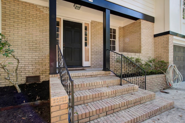 property entrance featuring covered porch