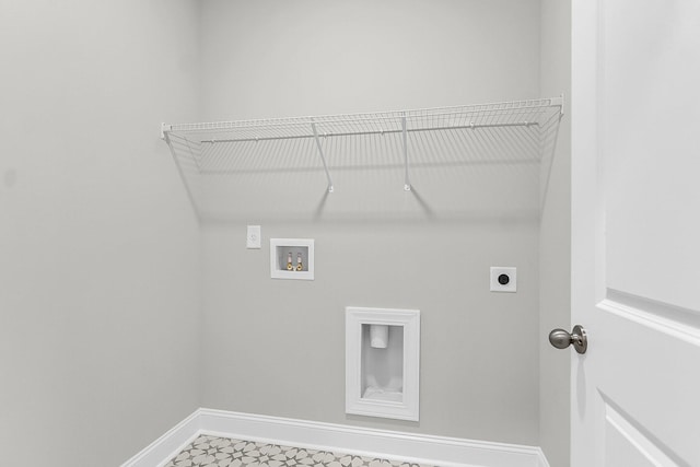 laundry room featuring baseboards, hookup for a washing machine, laundry area, and electric dryer hookup