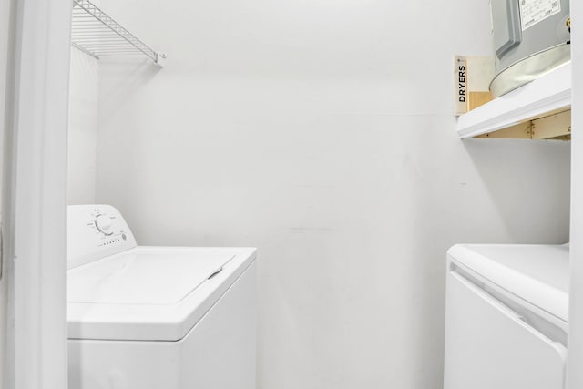 1600 Long Grove Dr Unit 423, Mount Pleasant, SC 29464 - washroom featuring washing machine and dryer