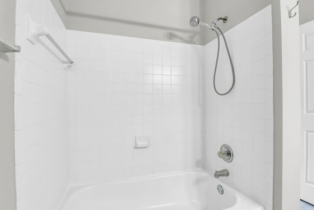 1600 Long Grove Dr Unit 423, Mount Pleasant, SC 29464 - full bathroom featuring washtub / shower combination