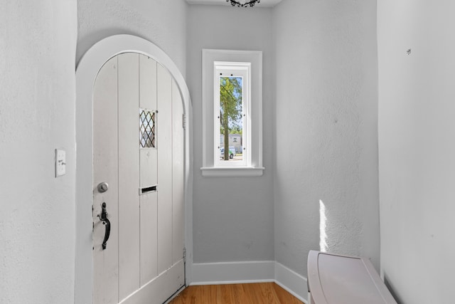 7 Wesley Dr, Charleston, SC 29407 - foyer featuring baseboards and light wood-type flooring