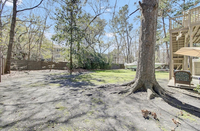 view of yard featuring fence