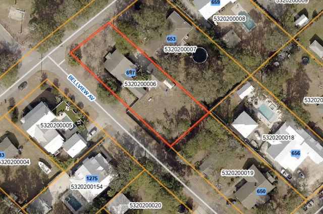 647 Ellis St, Mount Pleasant, SC 29464 - aerial overview of property's location featuring property parcel outlined