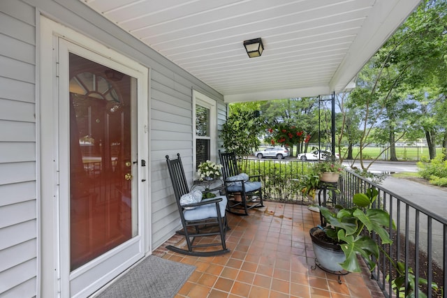 647 Ellis St, Mount Pleasant, SC 29464 - view of porch