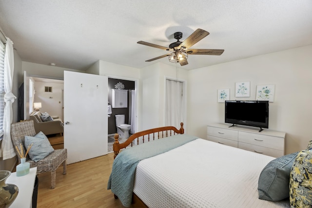 647 Ellis St, Mount Pleasant, SC 29464 - bedroom featuring light wood-style flooring and ceiling fan