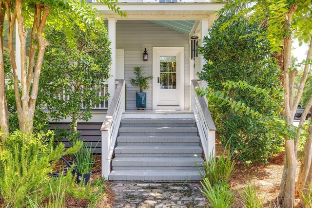 view of property entrance