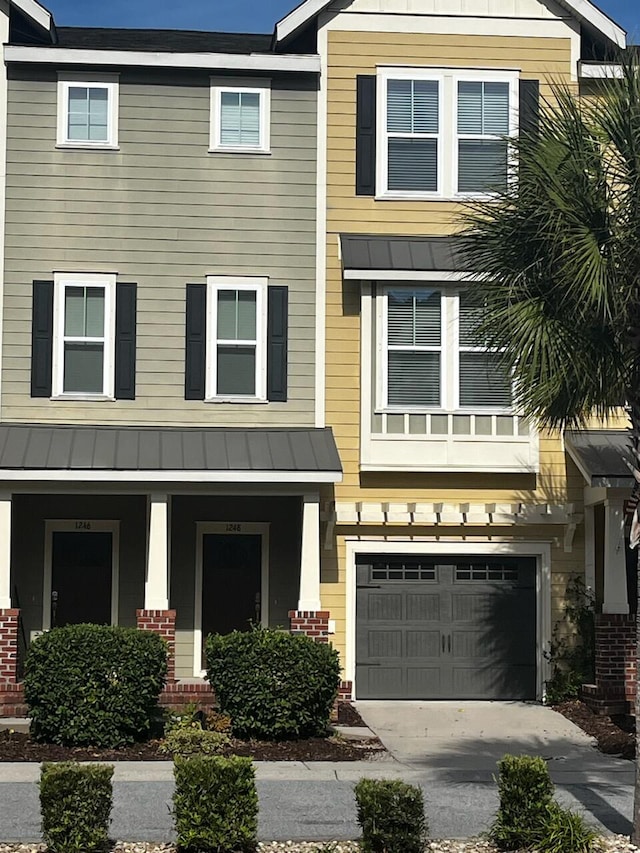 view of front of home featuring a garage