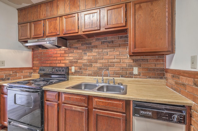 kitchen with electric range, under cabinet range hood, a sink, light countertops, and dishwasher