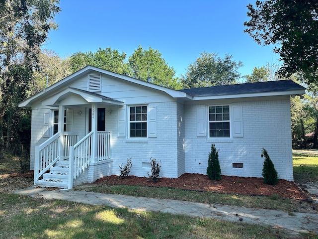 view of front of home featuring a porch