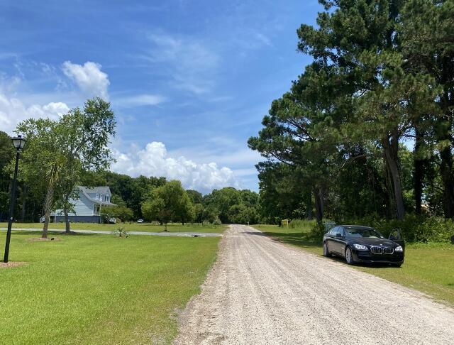 25 Blackbear Rd, Edisto Island, SC 29438
