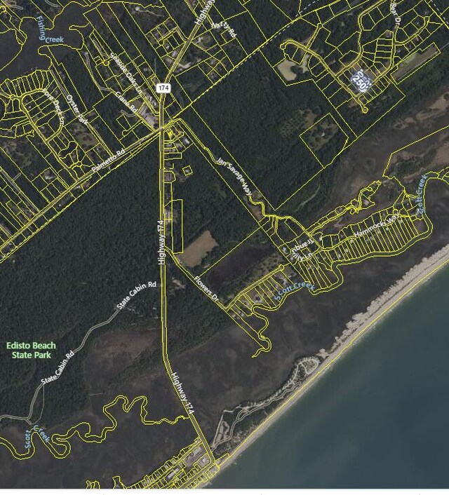 25 Blackbear Rd, Edisto Island, SC 29438