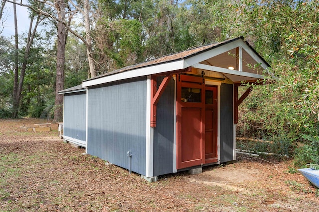 view of outdoor structure