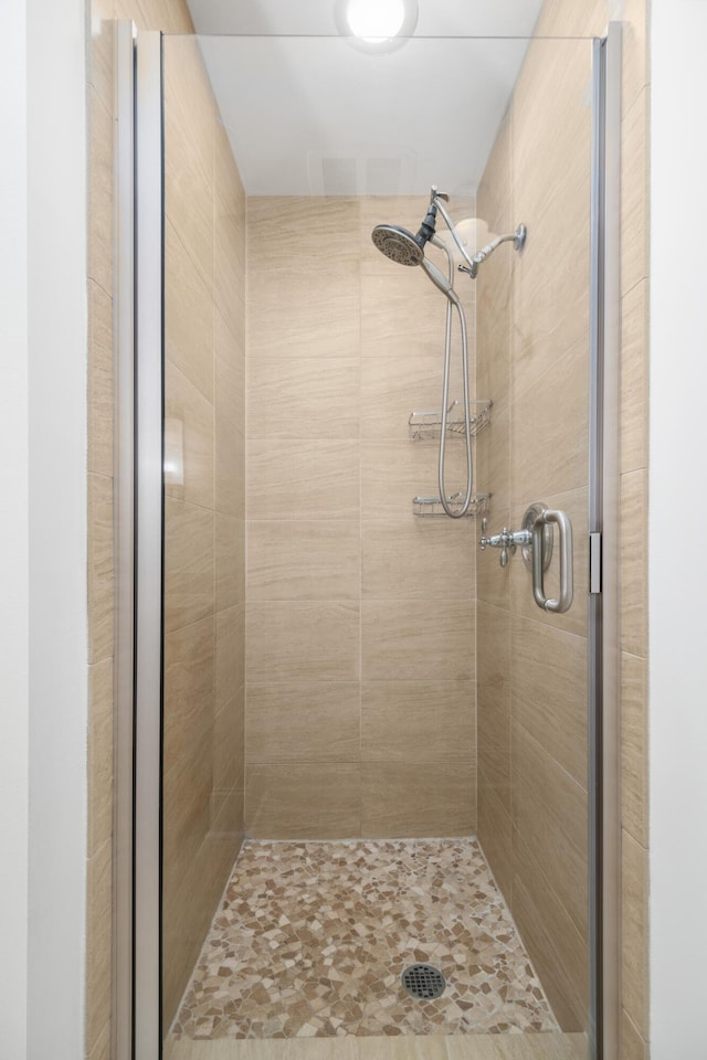 861 Center Park St, Charleston, SC 29492 - bathroom featuring a shower stall