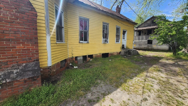 view of side of home