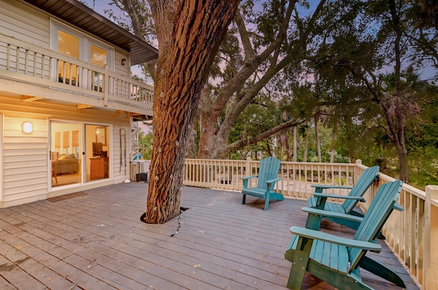 view of deck at dusk