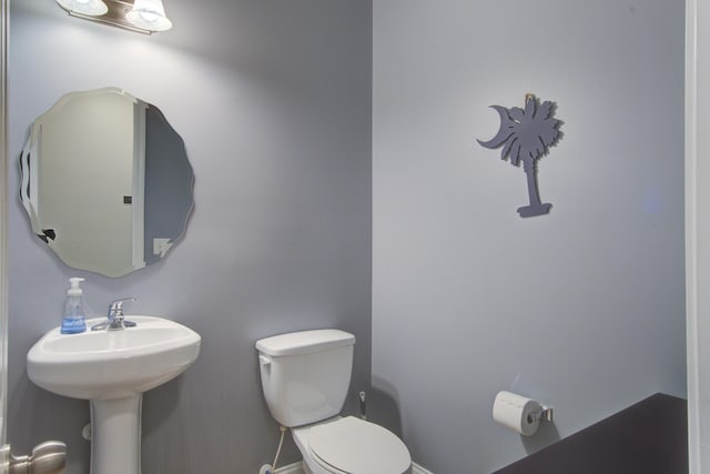 5134 E Liberty Park Cir N, Charleston, SC 29405 - bathroom featuring toilet and baseboards