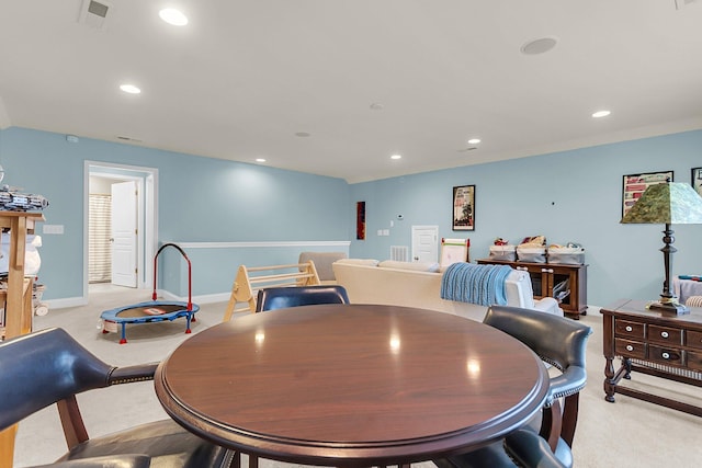 dining area featuring visible vents, recessed lighting, baseboards, and light carpet