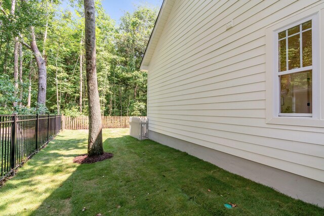 7053 Schooner St, Daniel Island, SC 29492 - view of yard