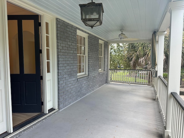 view of patio featuring a porch and ceiling fan