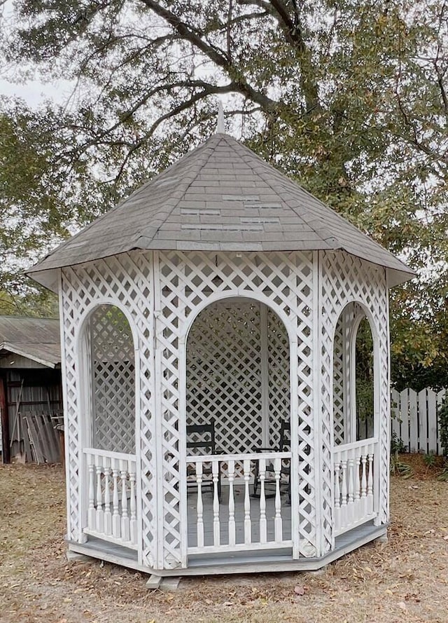 view of outbuilding