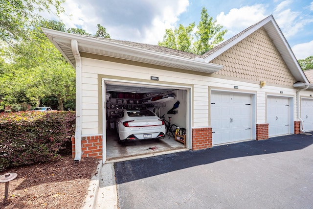 1121 Basildon Rd, Mount Pleasant, SC 29466 - view of garage