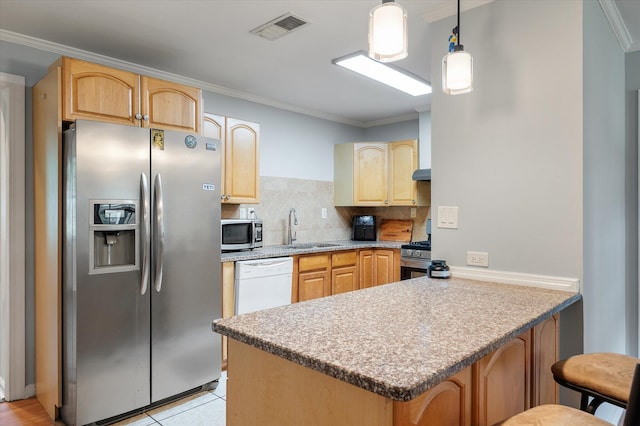 14 Aldene Ave, Goose Creek, SC 29445 - kitchen with stainless steel appliances, a sink, a peninsula, backsplash, and crown molding