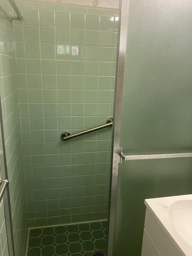 874 Evans Rd, Charleston, SC 29412 - bathroom featuring a stall shower and vanity