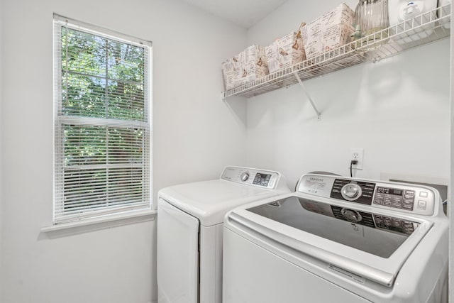 334 Mossy Oak Way, Mount Pleasant, SC 29464 - laundry room featuring washing machine and dryer