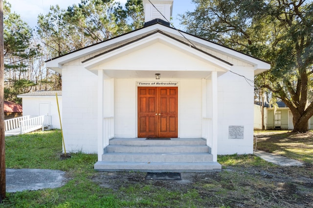 view of entrance to property