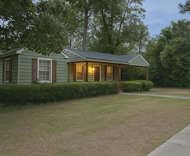 6061 Old Number Six Hwy, Elloree, SC 29047 - ranch-style home with a front yard and a porch