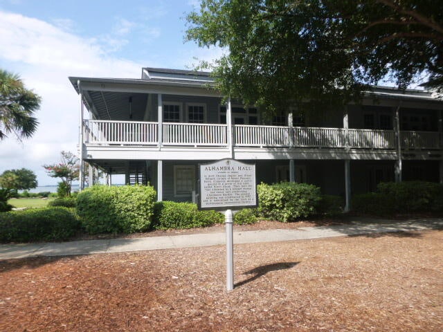 view of rear view of house