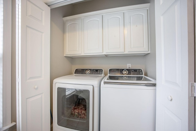 116 Holbrook Ln, Goose Creek, SC 29445 - laundry area featuring washer and dryer and cabinet space