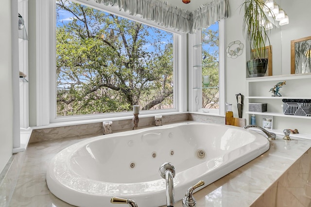 4702 Blockhouse Ln, Hollywood, SC 29449 - full bath featuring a jetted tub
