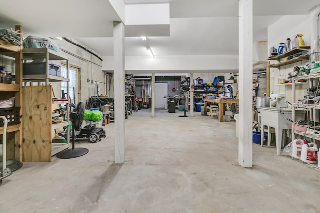 4702 Blockhouse Ln, Hollywood, SC 29449 - below grade area with a workshop area