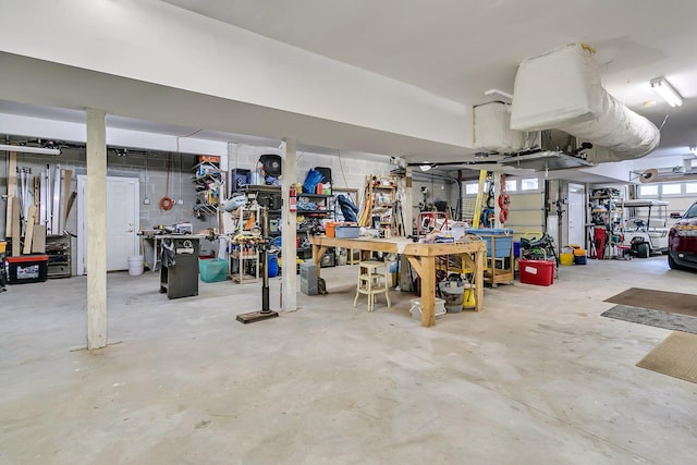 4702 Blockhouse Ln, Hollywood, SC 29449 - garage featuring a workshop area
