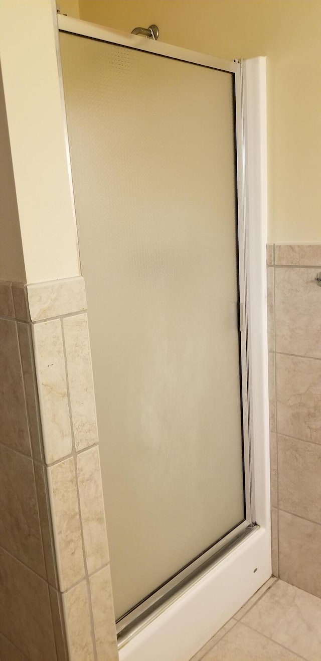 107 Kelly St, Walterboro, SC 29488 - bathroom featuring a shower with door