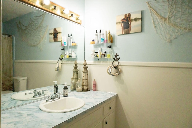 bathroom with vanity