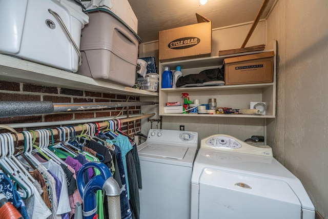 2567 Mona Ave, Charleston, SC 29414 - laundry area with washer and clothes dryer