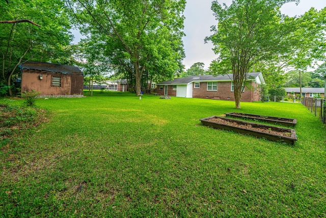 2567 Mona Ave, Charleston, SC 29414 - view of yard with an outdoor structure
