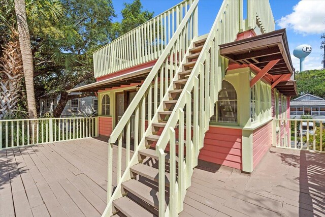 509 E Ashley Ave, Folly Beach, SC 29439