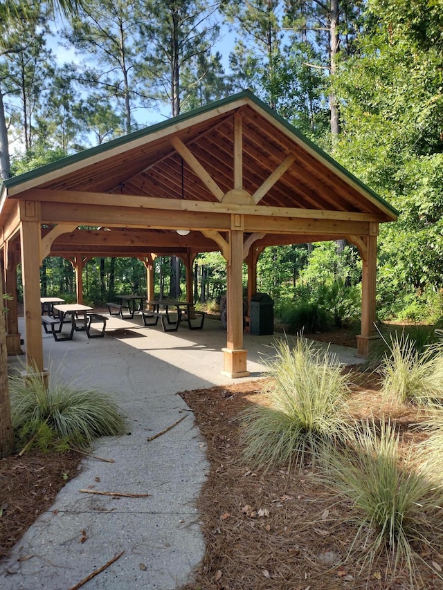 3257 Heathland Way, Mount Pleasant, SC 29466 - surrounding community with a gazebo