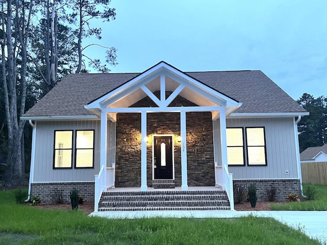 view of front facade featuring covered porch