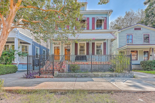 view of front facade featuring a porch