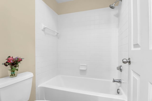 700 Daniel Ellis Dr Unit 3108, Charleston, SC 29412 - bathroom featuring toilet and washtub / shower combination