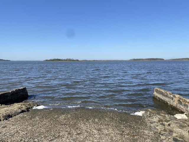 6079 Josie Ridge Rd, Wadmalaw Island, SC 29487