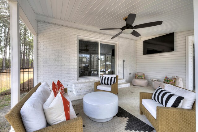 1762 James Loop Rd, Manning, SC 29102 - sunroom featuring a ceiling fan