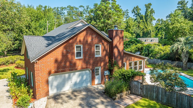 view of front of house featuring a garage