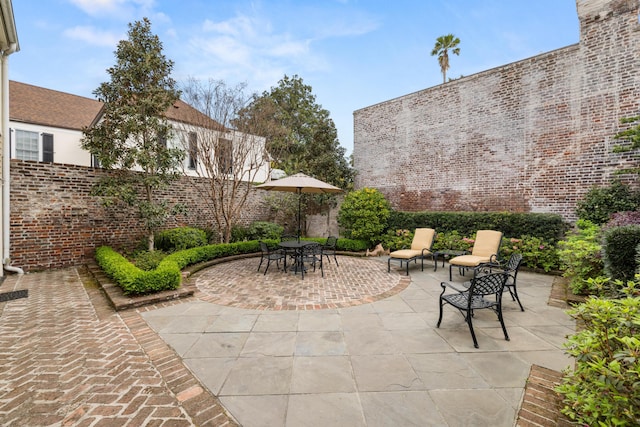2 Bedons Aly, Charleston, SC 29401 - view of patio